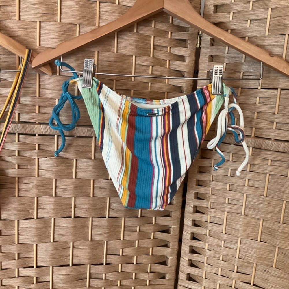 NWT Bikini Set O’Neill Jupiter Stripe Women’s Large - Picture 12 of 16